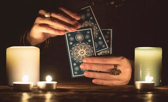 Tarot Futuro Gratis